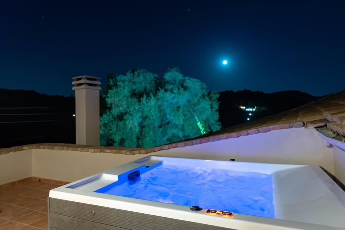 Casa vacanze Iliopetra House 2 - Corfu Retreat With Jacuzzi