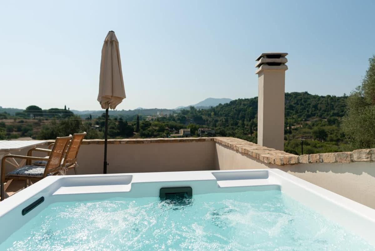 Iliopetra House 2 - Corfu Retreat With Jacuzzi Agios Ioannis (Corfu)